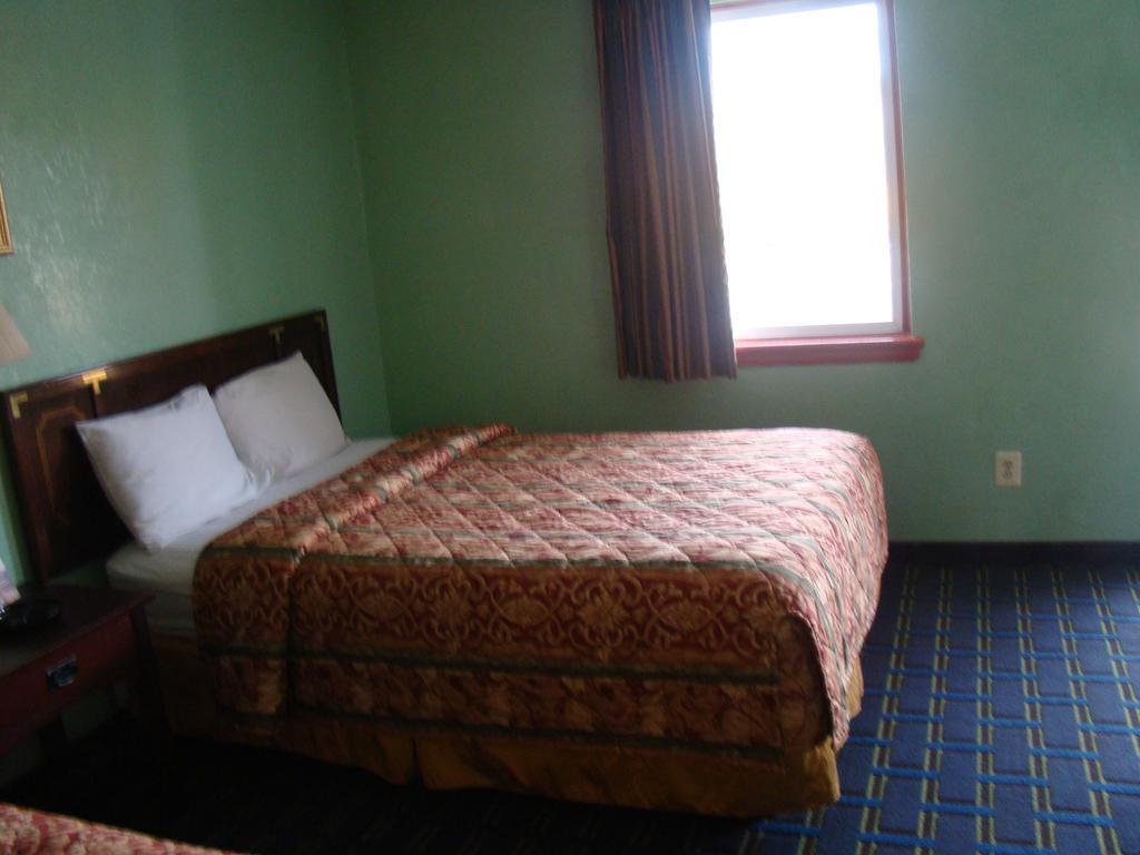Budget Inn Mount Airy 客房 照片